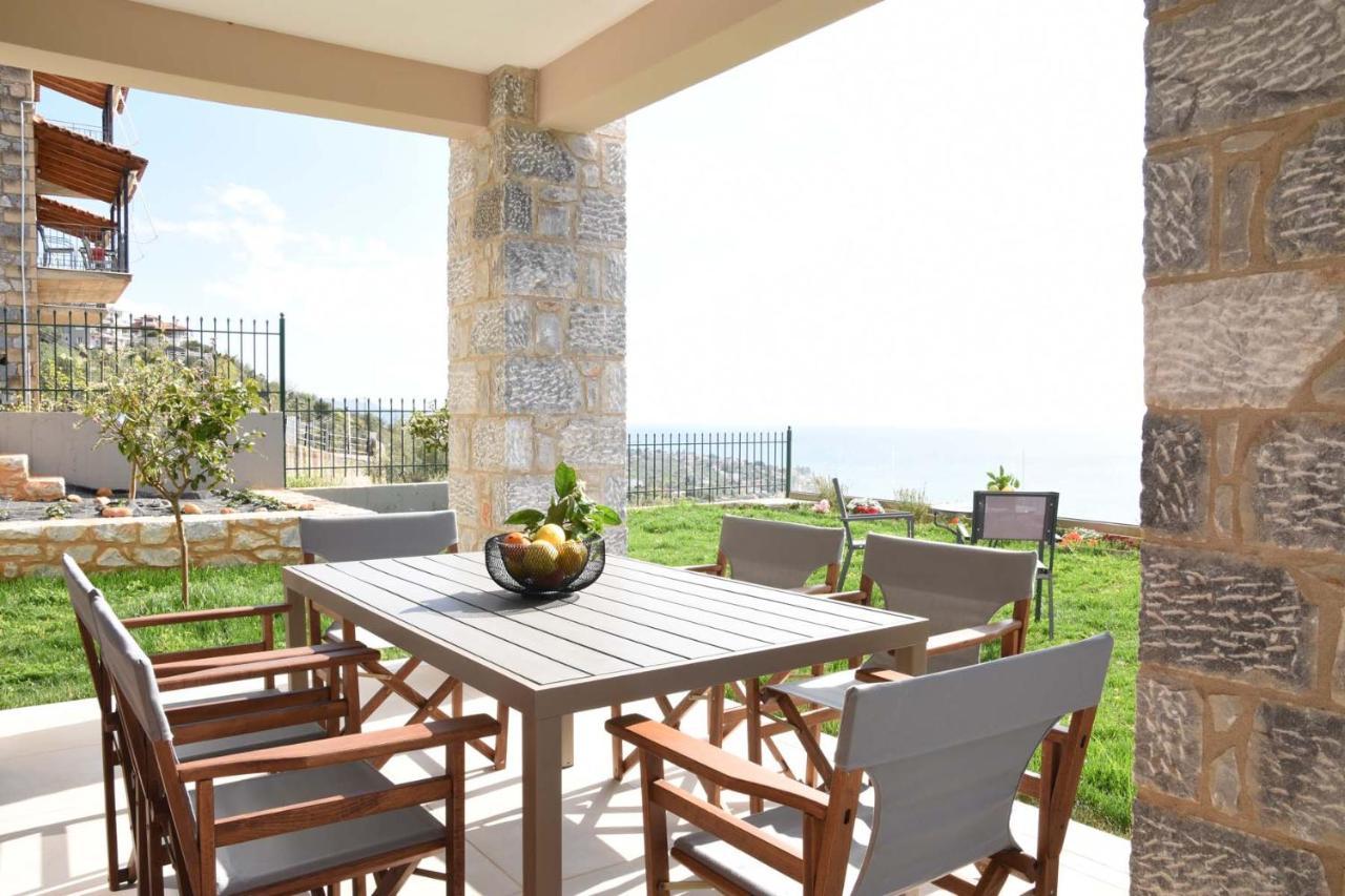 Villa Dafni - Infinite Sea Vistas With Private Pool Kalamáta Kültér fotó