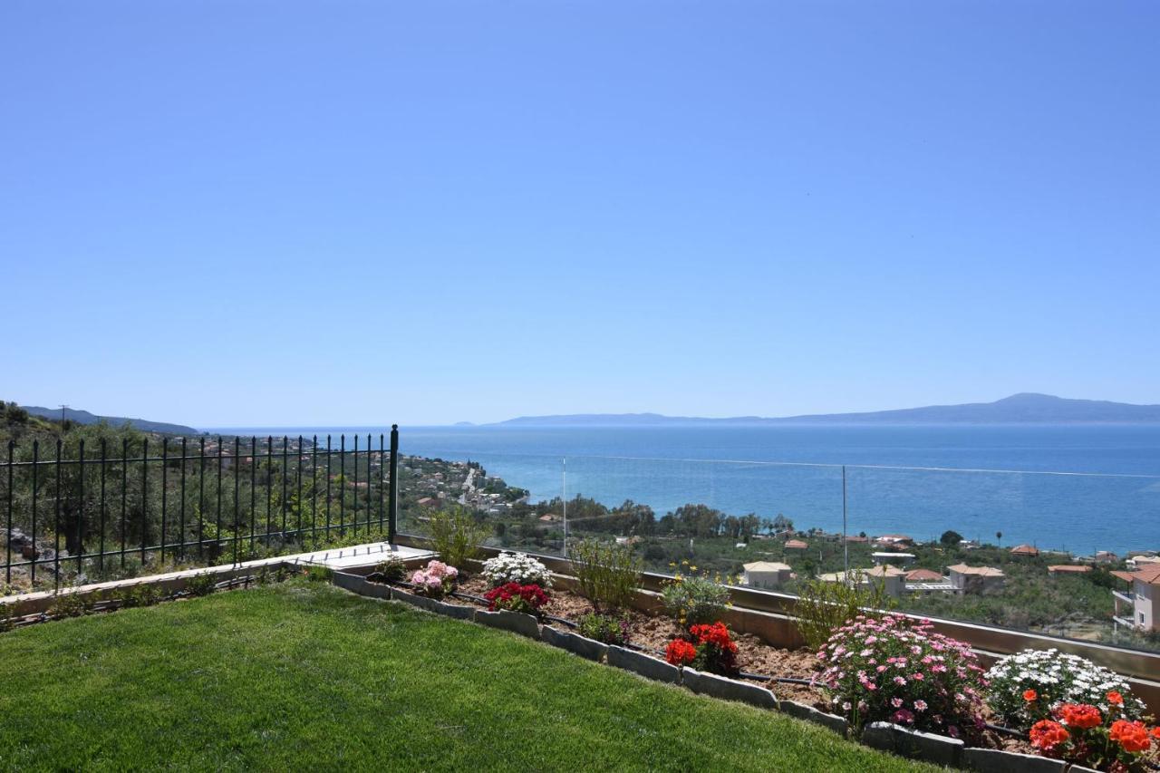 Villa Dafni - Infinite Sea Vistas With Private Pool Kalamáta Kültér fotó