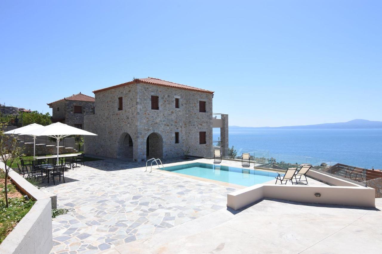 Villa Dafni - Infinite Sea Vistas With Private Pool Kalamáta Kültér fotó