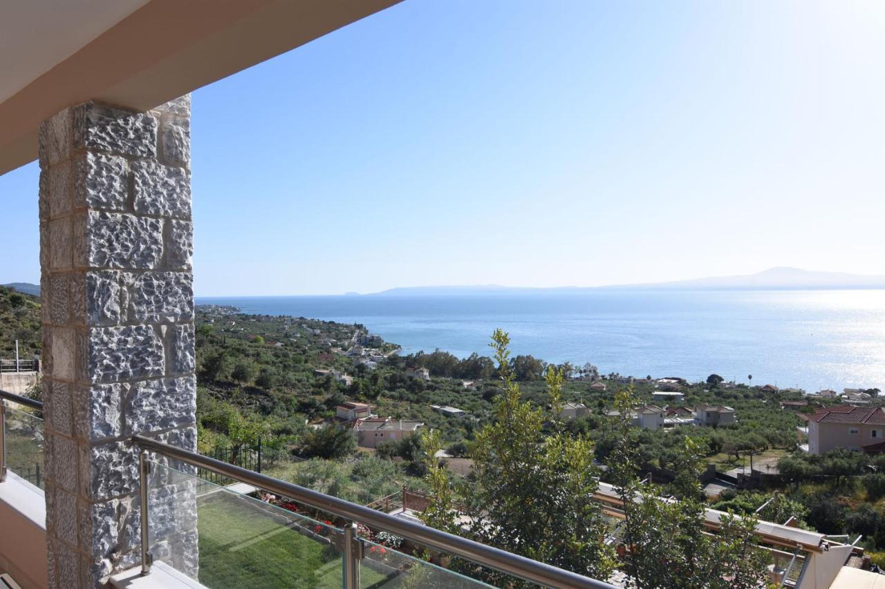 Villa Dafni - Infinite Sea Vistas With Private Pool Kalamáta Kültér fotó